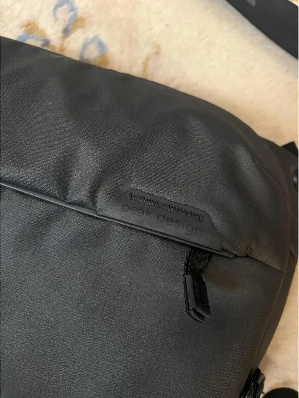 Peak Design Everyday Sling 6L Black Nylon Camera Bag KEI Realty NO Dividers